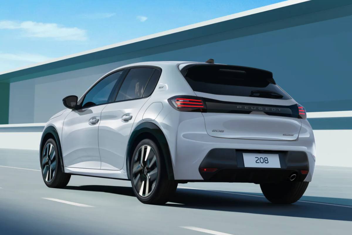 Peugeot 208 - foto 3