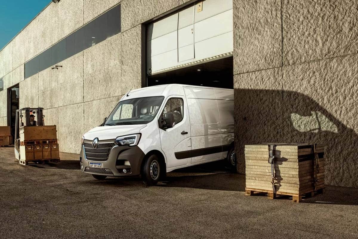 _Renault Master Furgon - foto 2