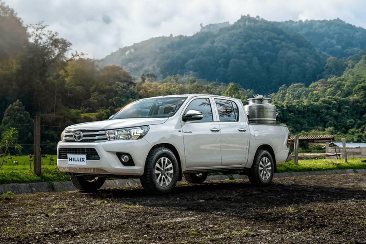 Toyota Hilux 4x2 - foto 3