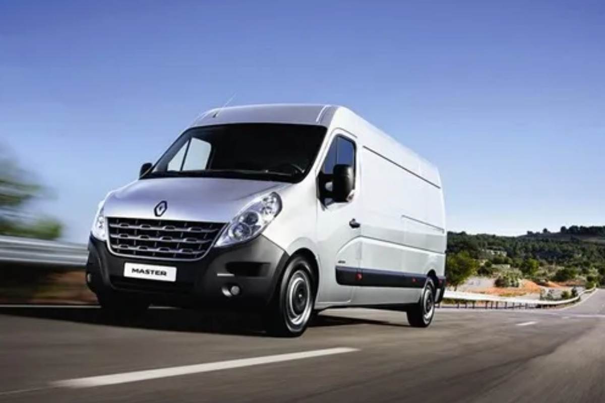 Renault-Master-Furgon-foto-3-1.jpg