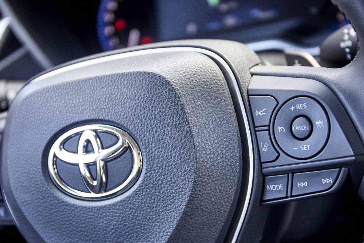 Toyota-Corolla-Cross-foto-2-1.jpg
