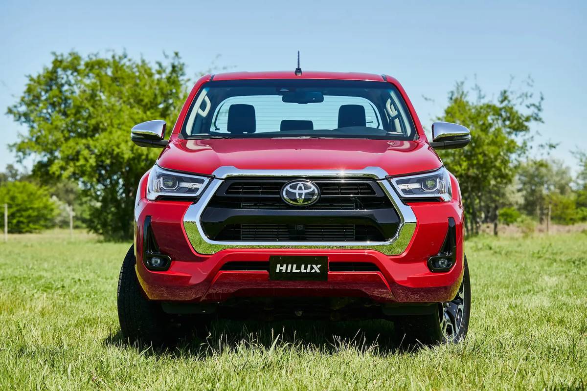 Toyota-Hilux-4x4-foto-2.jpg
