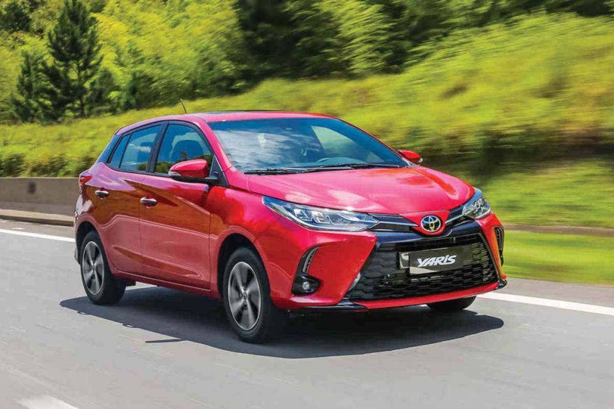 Toyota-Yaris-foto-1.jpg